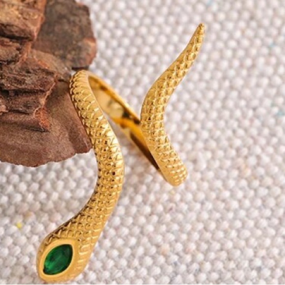 💛Gold Plated shiny snake adjustable ring - Picture 2 of 6